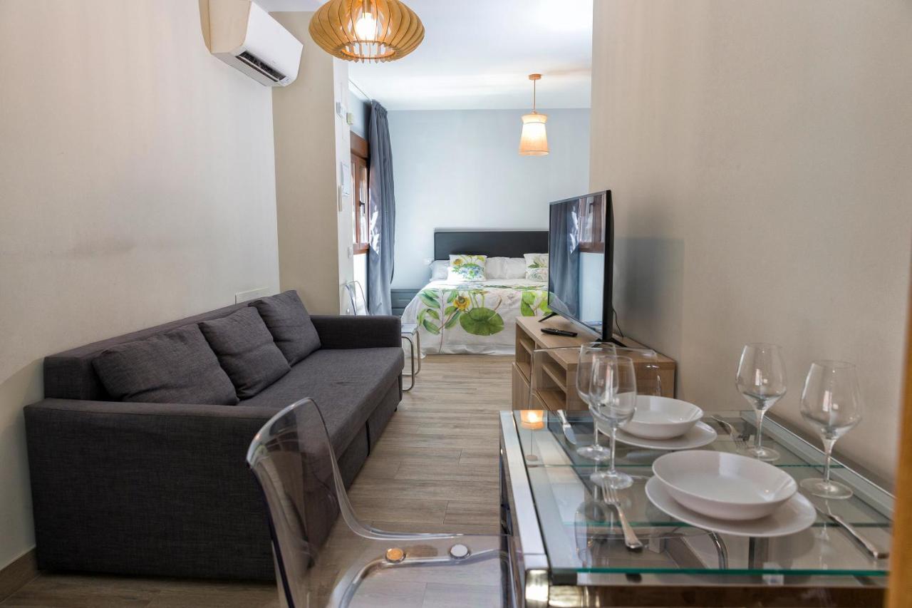 Apartamentos Onnight Malaga Luaran gambar